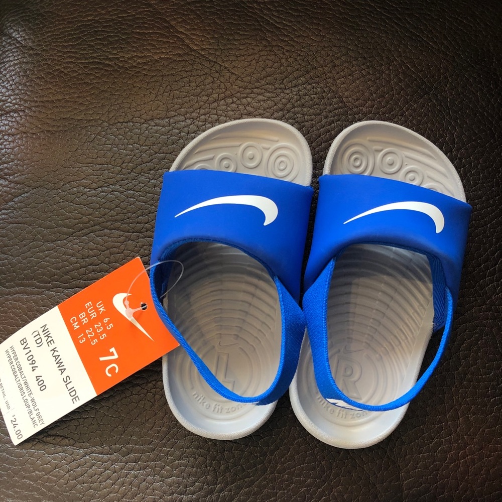 Nike kids sandals